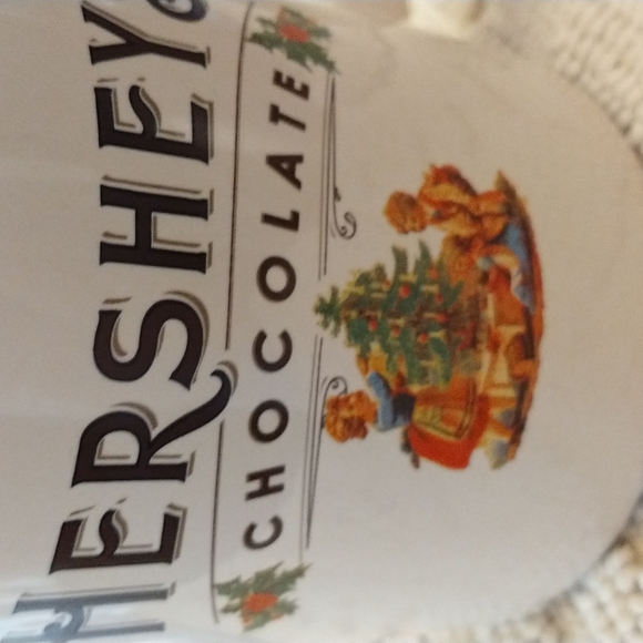 HUGE Hershey's Mug and Recipe Book - Picture 4 of 8